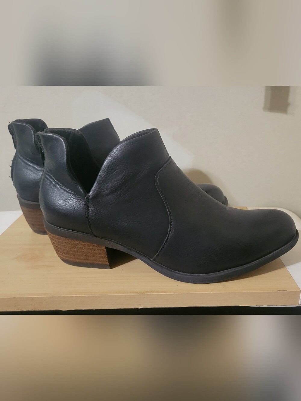 b.o.c. Black Leather Ankle Booties